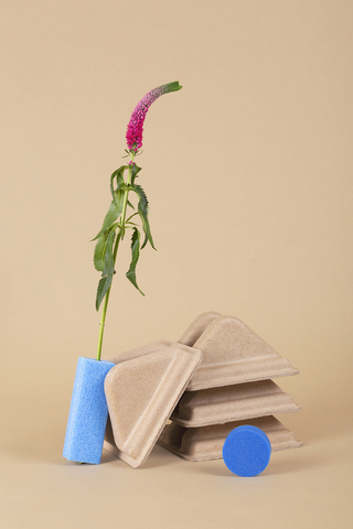 personal,

BLUMEN VERPACKUNG,

set design by STUDIO FLEMMA,

2020